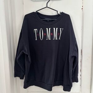 Tommy Hilfiger Navy Heritage '1985' Graphic Crewneck | Plus Size 1X
